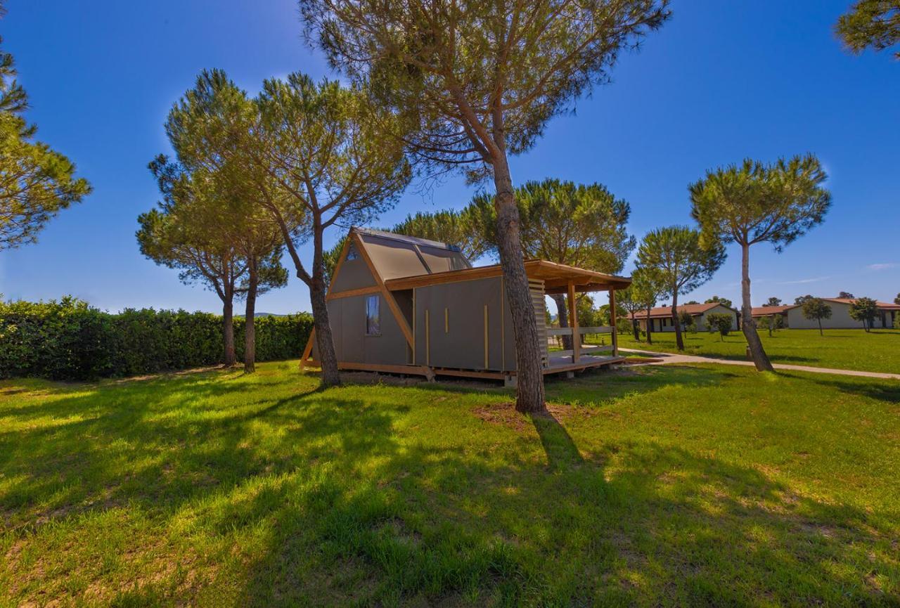 Glamping Gli Etruschi Hotel Piombino Exterior photo