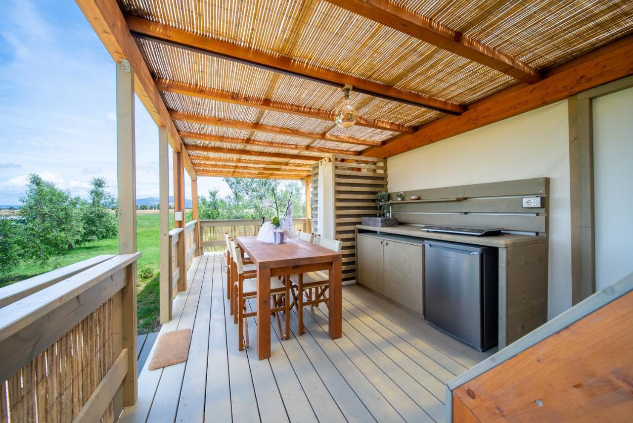 Glamping Gli Etruschi Hotel Piombino Exterior photo