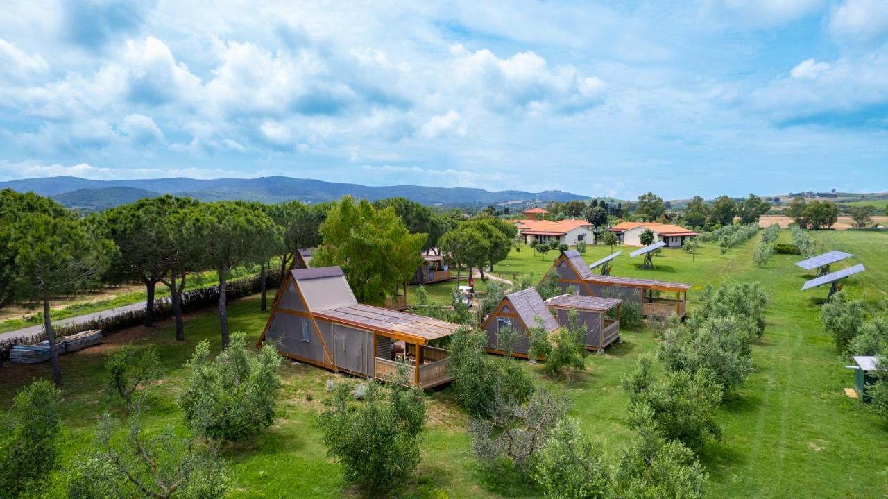 Glamping Gli Etruschi Hotel Piombino Exterior photo